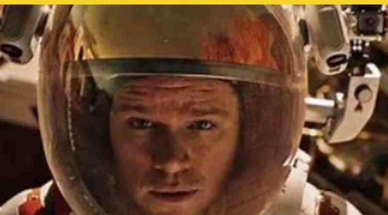 Is "The Martian" Related to "Interstellar"? A Comparison of Two Sci-Fi Blockbusters