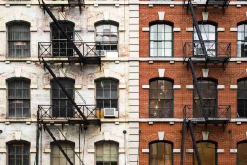 New York Living: When Apartment Hunts Lead to Shocking Discoveries